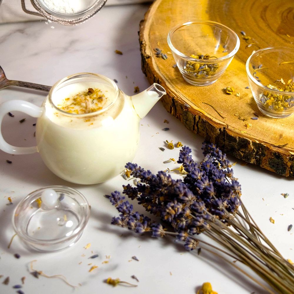 Bougie théière à la lavande et à la camomille 125 g