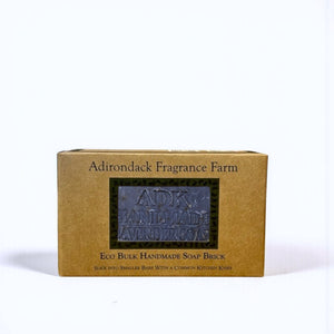 Barre de savon au baume et à la lavande, emballée dans un sachet de 113 g